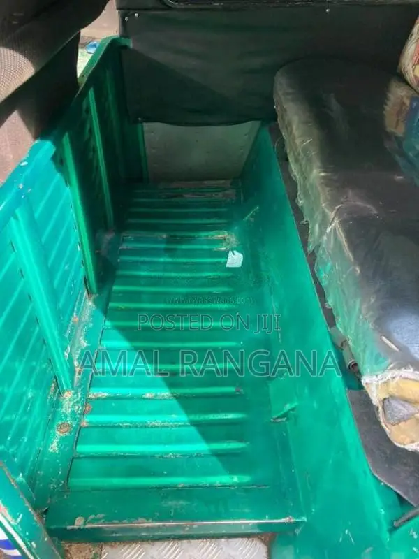 Piaggio Ape 2011 Three Wheel (Used)