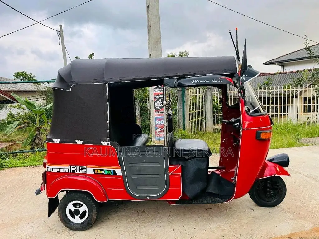 Bajaj RE 2009 Three Wheel (Used)