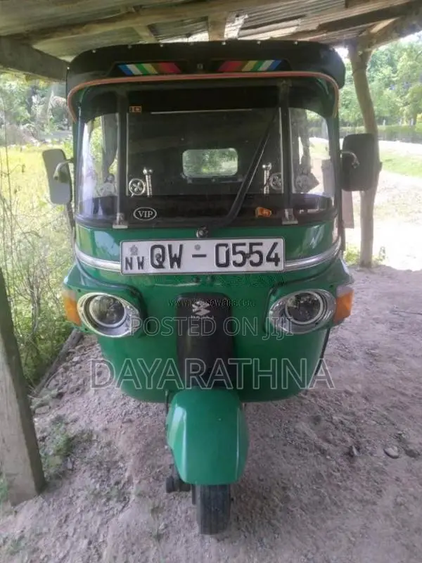 Bajaj 4 Stroke 2009 Three Wheel (Used)