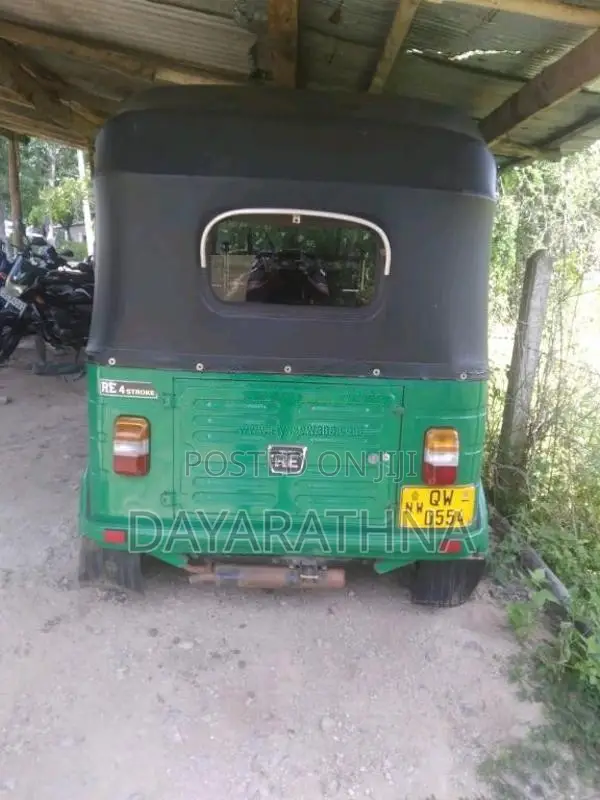 Bajaj 4 Stroke 2009 Three Wheel (Used)