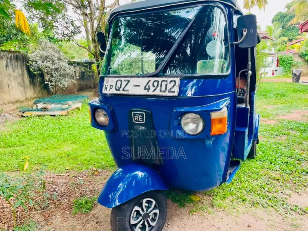 Bajaj 4 Stroke 2010 Three Wheel (Used)