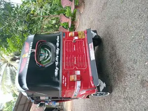 Bajaj 2 stroke 2006 Three Wheel (Used)