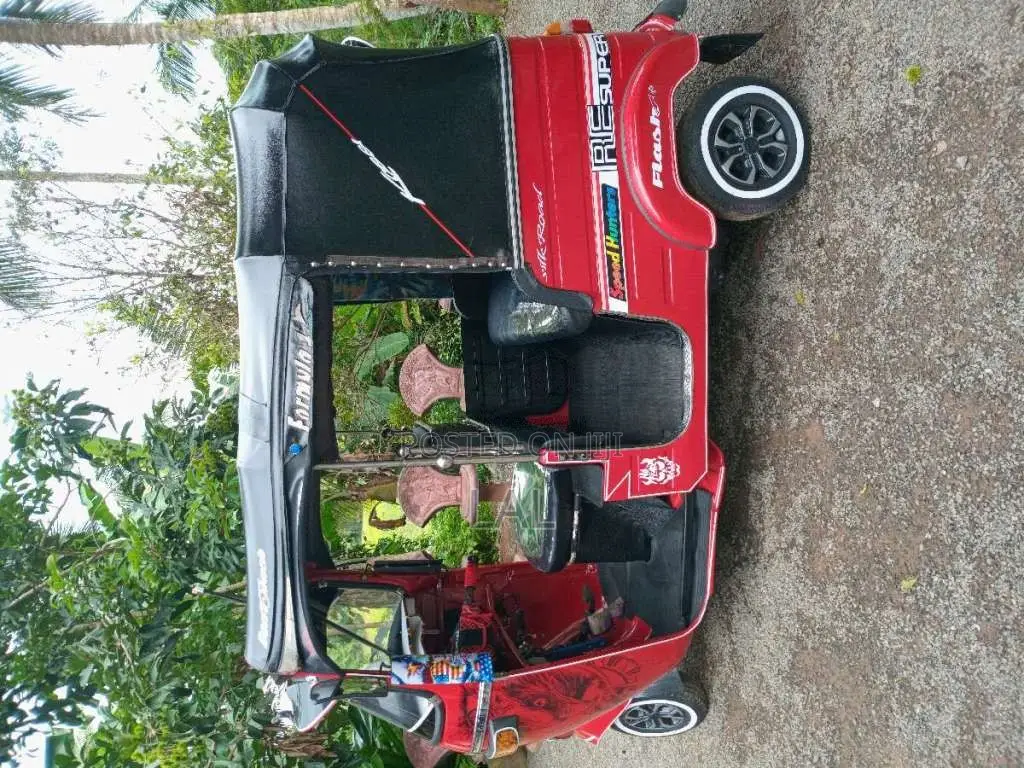 Bajaj 2 stroke 2006 Three Wheel (Used)