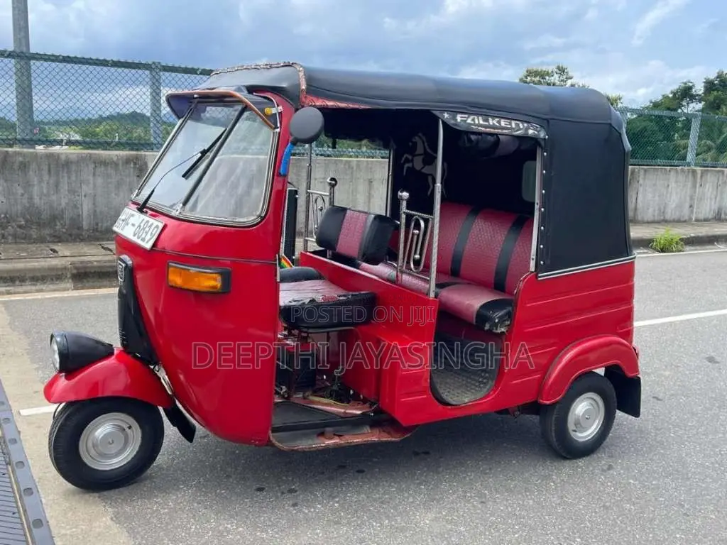 Bajaj 2 Stroke 2004 Three Wheel (Used)