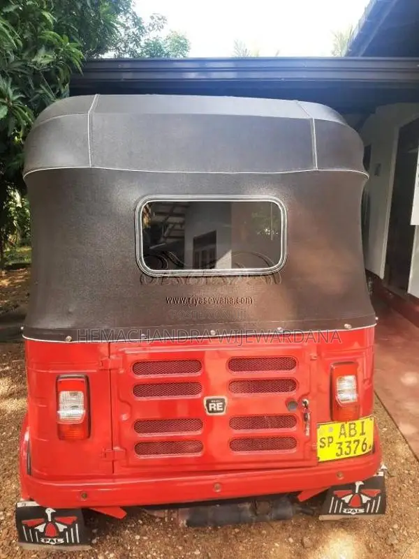 Bajaj RE 2015 Three Wheel (Used)