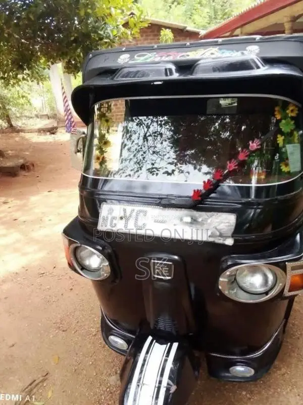 Bajaj Re 2010 Three Wheel (Used)