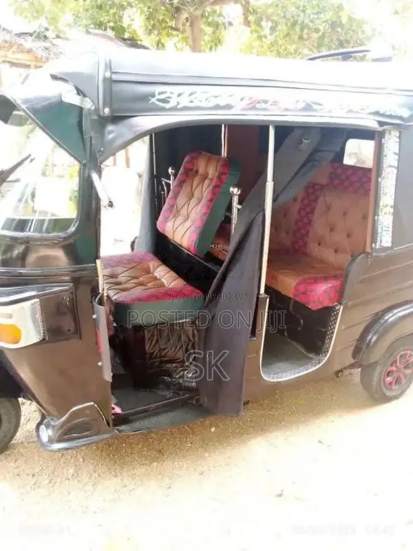 Bajaj Re 2010 Three Wheel (Used)