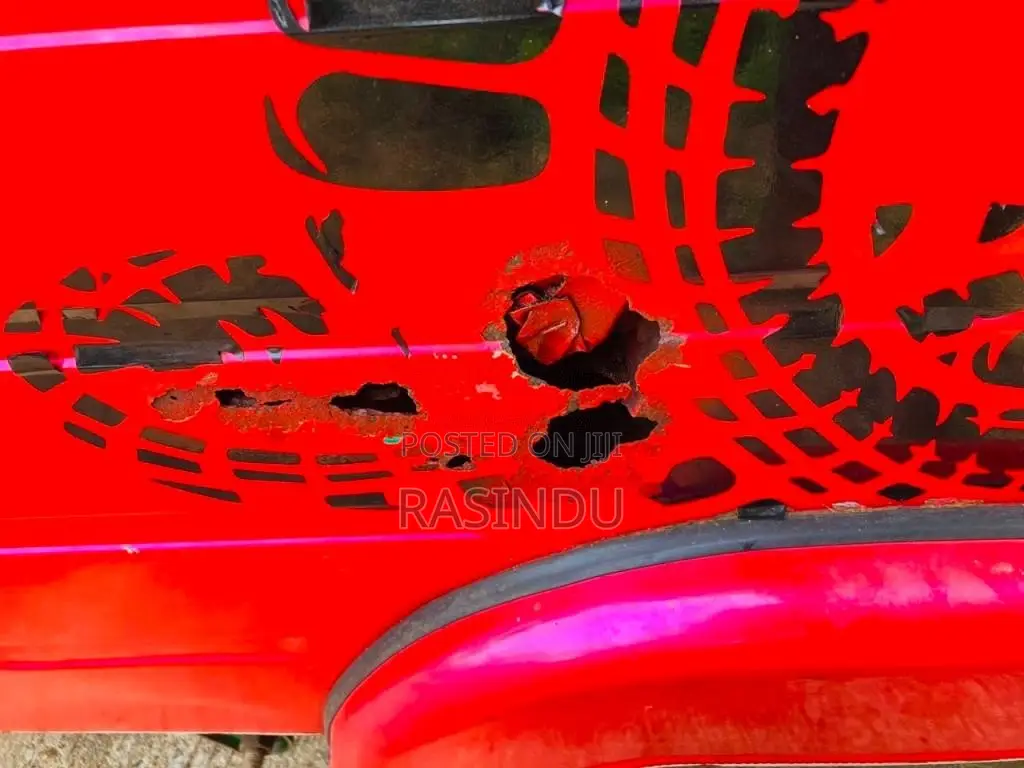Bajaj 4 Stroke 2010 Three Wheel (Used)