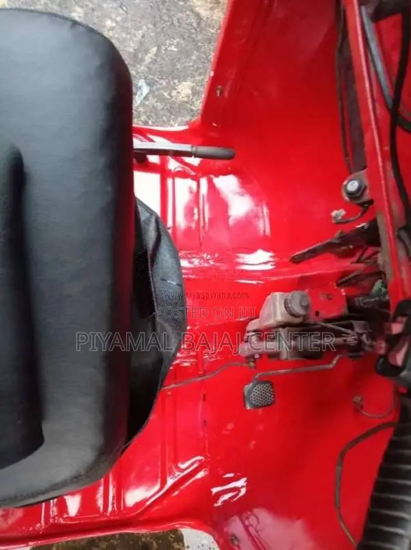 Bajaj RE 2000 Three Wheel (Used)