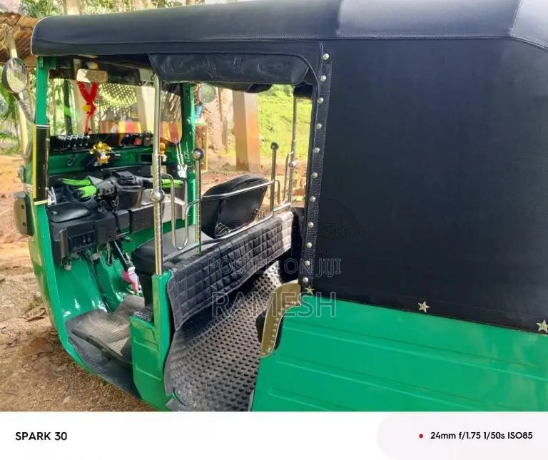 Bajaj RE 2015 Three Wheel (Used)