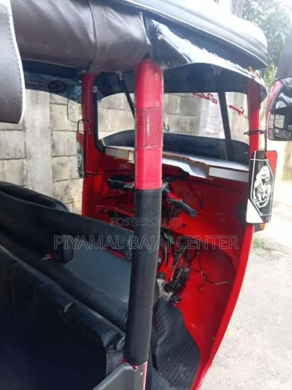 Bajaj RE 2000 Three Wheel (Used)