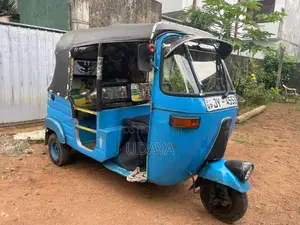 Bajaj RE 2 Stroke 2004 Three Wheel (Used)
