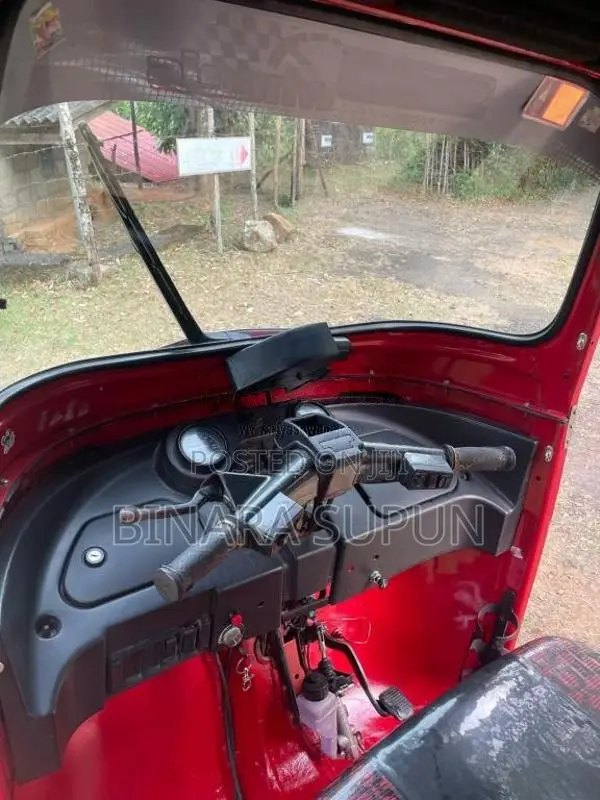 Bajaj 4 Stroke 2012 Three Wheel (Used)
