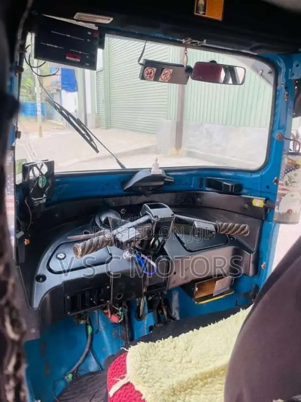 Bajaj RE 205 2016 Three Wheel (Used)