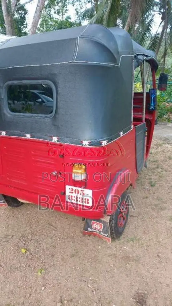 Bajaj RE 1999 Three Wheel (Used)