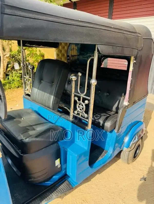 Bajaj 4 Stroke 2008 Three Wheel (Used)