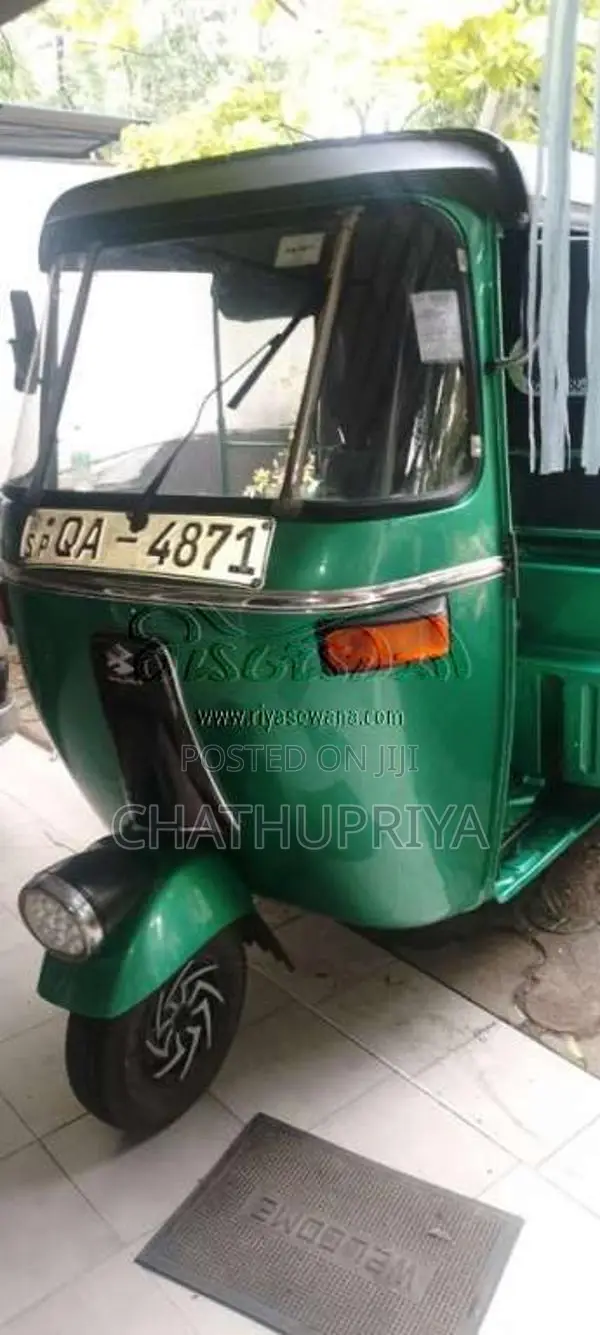 Bajaj RE 2 Stroke 2005 Three Wheel (Used)