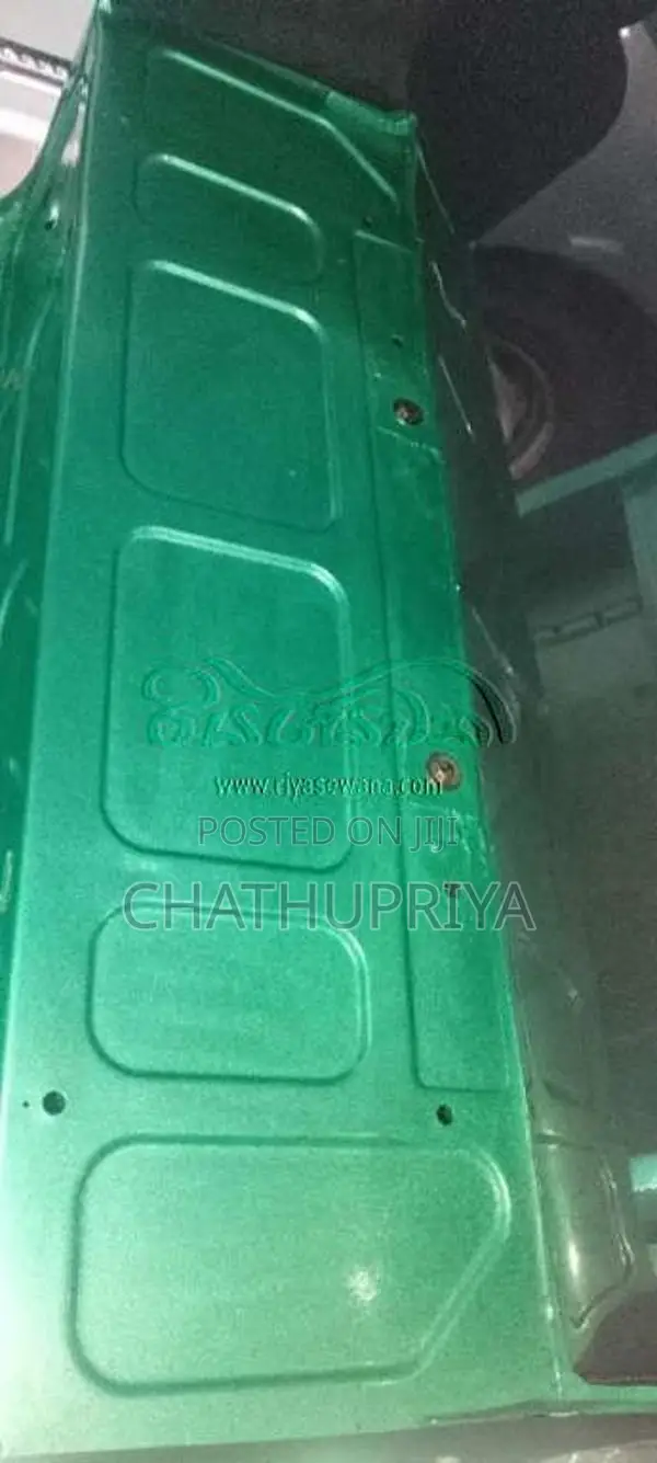 Bajaj RE 2 Stroke 2005 Three Wheel (Used)