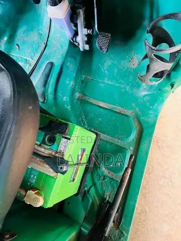 Bajaj RE 4 Stroke 2014 Three Wheel (Used)
