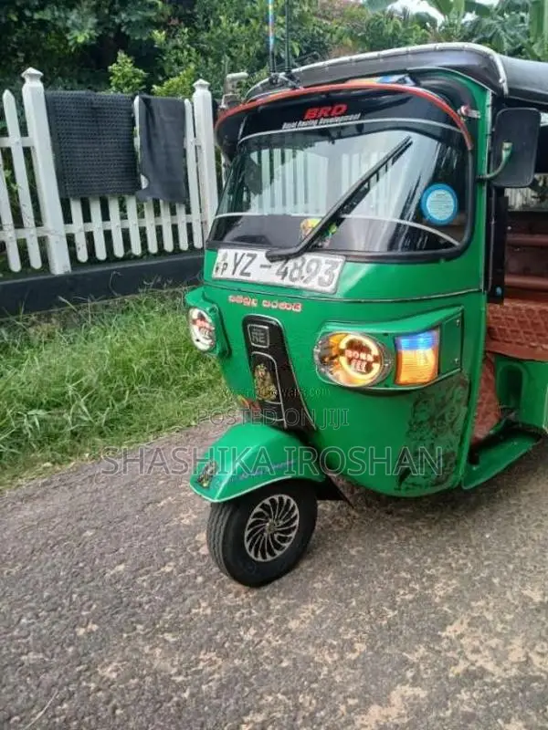 Bajaj 4 Stroke 2012 Three Wheel (Used)