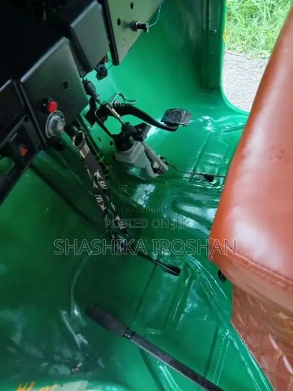 Bajaj 4 Stroke 2012 Three Wheel (Used)