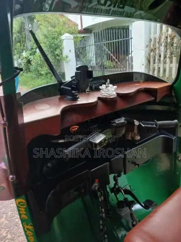 Bajaj 4 Stroke 2012 Three Wheel (Used)