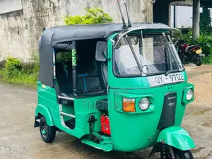 Bajaj 4 Stroke 2010 Three Wheel (Used)
