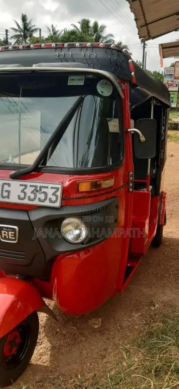 Bajaj RE 205 2015 Three Wheel (Used)