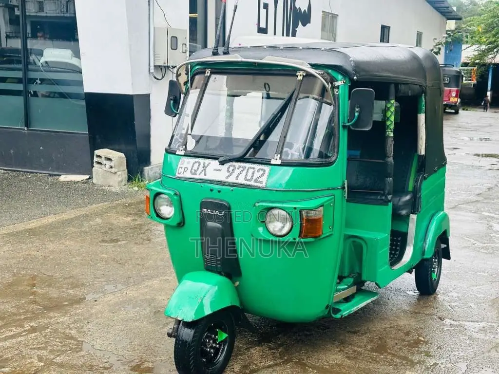 Bajaj 4 Stroke 2010 Three Wheel (Used)
