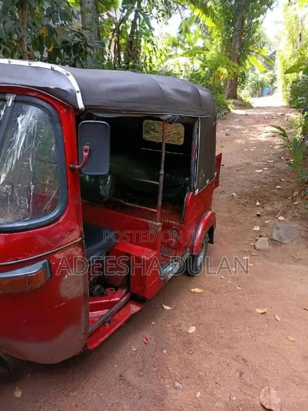 Bajaj RE 2004 Three Wheel (Used)