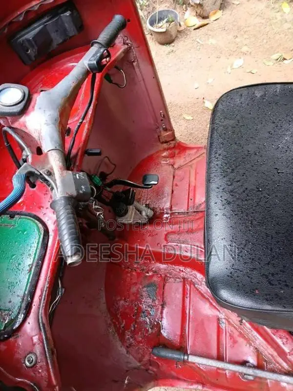 Bajaj RE 2004 Three Wheel (Used)