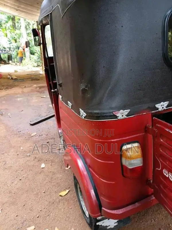 Bajaj RE 2004 Three Wheel (Used)