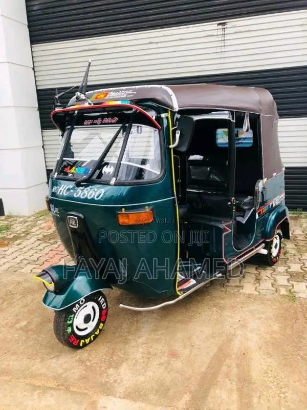 Bajaj RE 2 Stroke 2001 Three Wheel (Used)