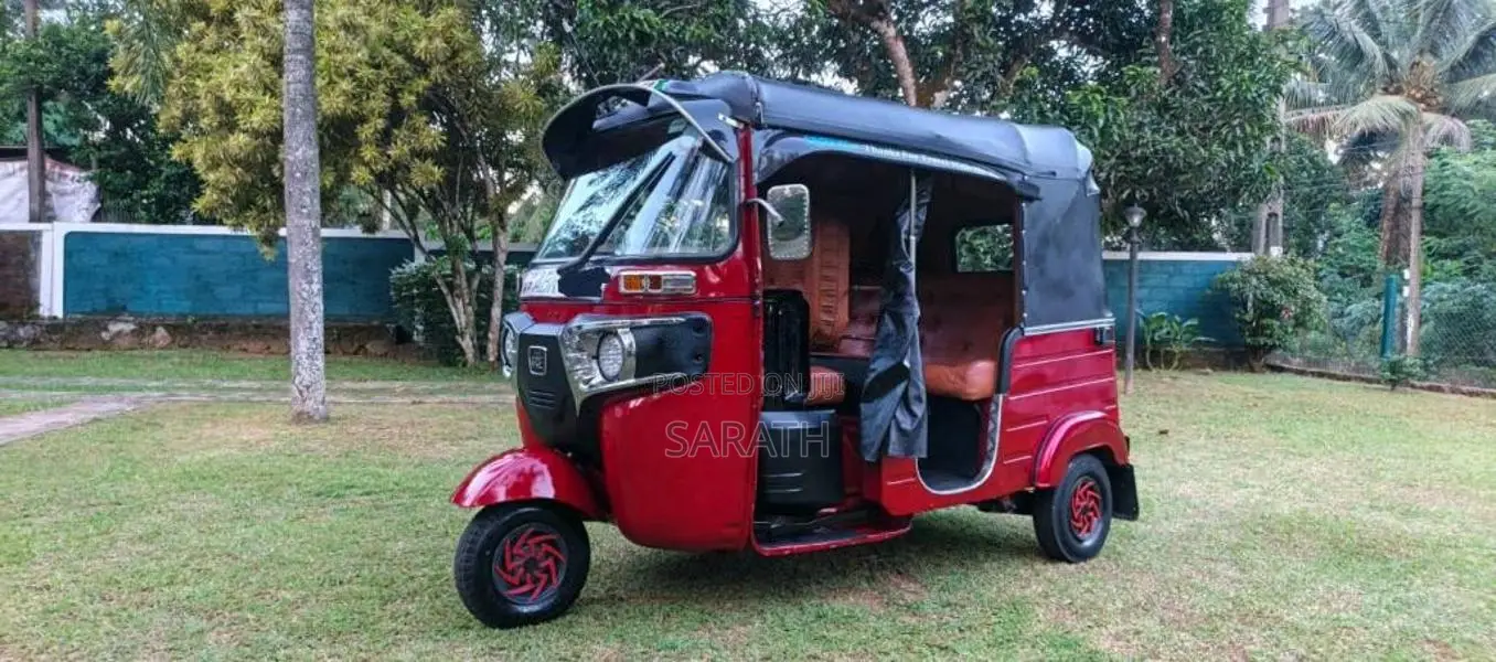 Bajaj RE 205 2018 Three Wheel (Used)