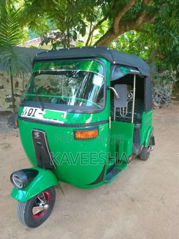Bajaj 2 Stroke 2006 Three Wheel (Used)