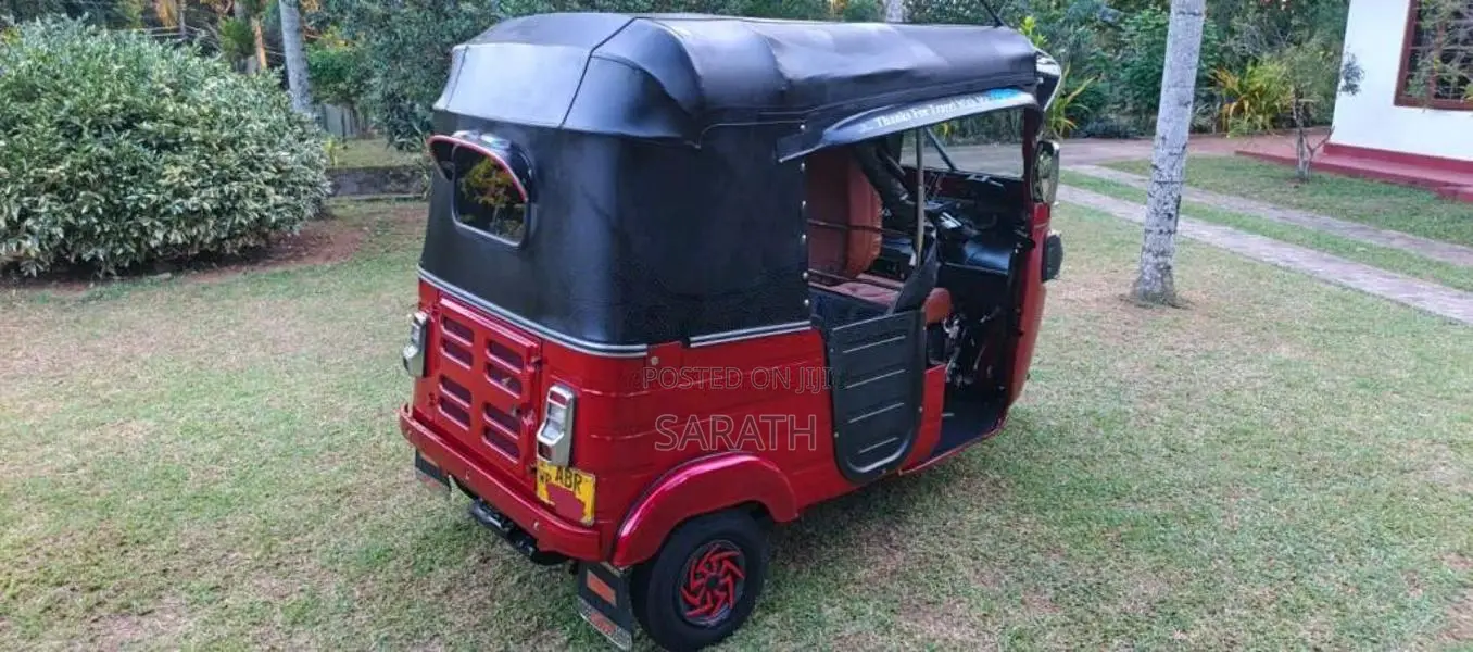 Bajaj RE 205 2018 Three Wheel (Used)