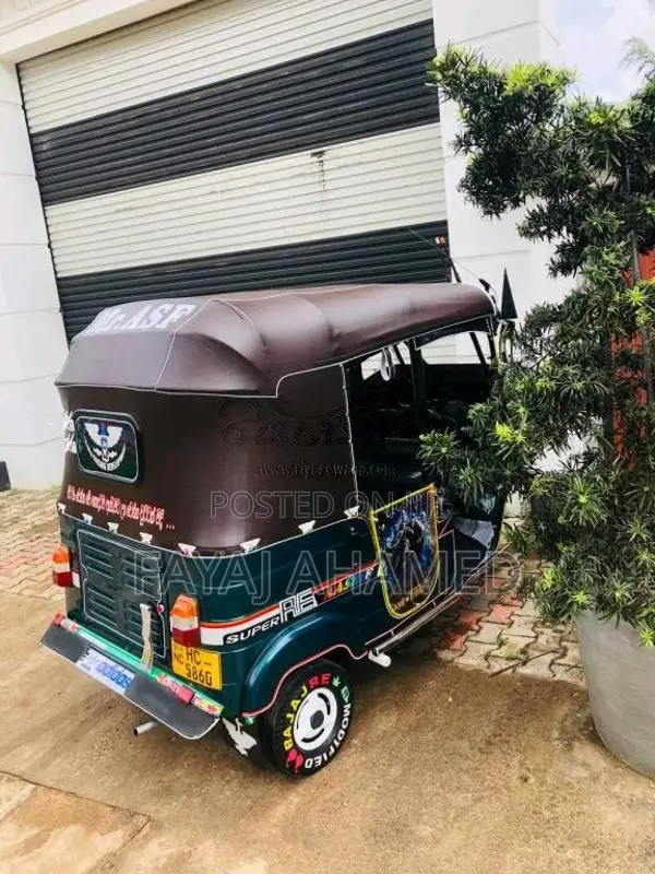 Bajaj RE 2 Stroke 2001 Three Wheel (Used)