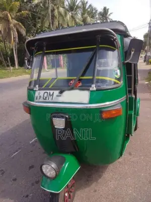 Bajaj 4 Stroke 2007 Three Wheel (Used)