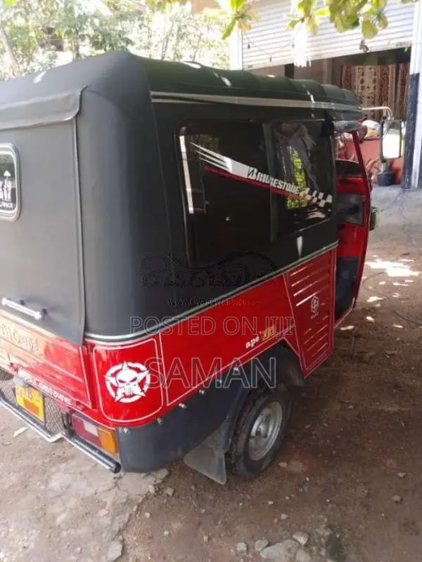 Piaggio Ape 2010 Three Wheel (Used)