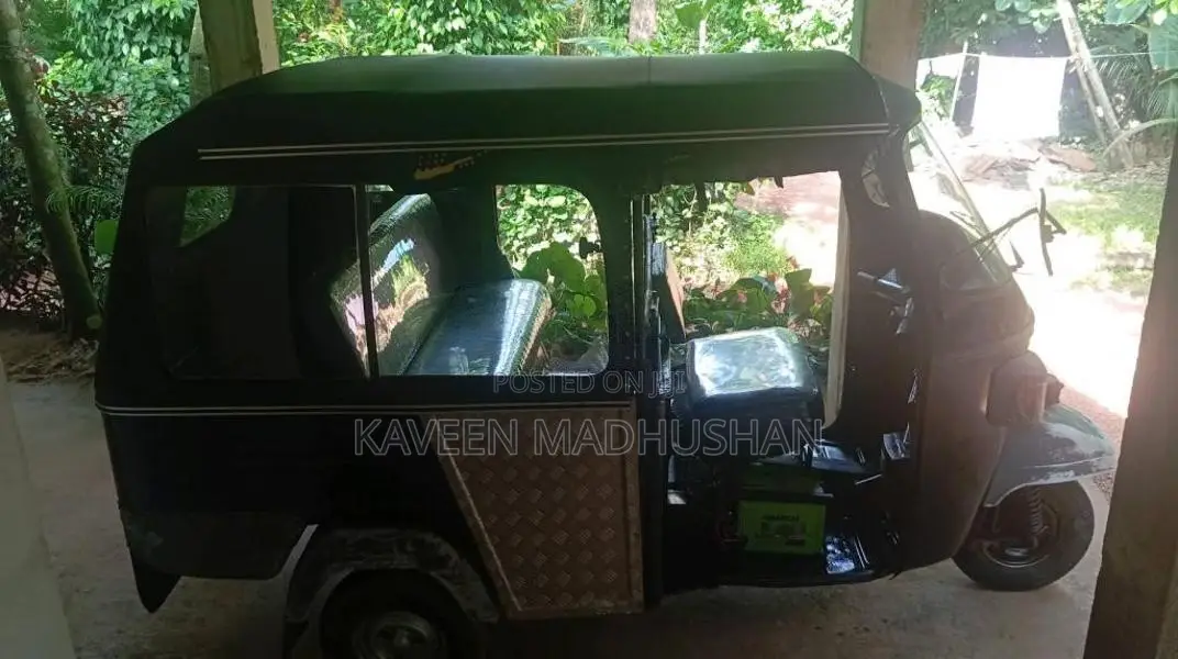 Piaggio Ape 2010 Three Wheel (Used)