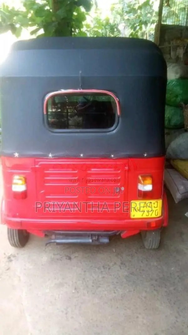 Bajaj RE 2014 Three Wheel (Used)