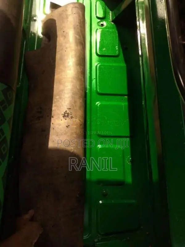 Bajaj 4 Stroke 2007 Three Wheel (Used)