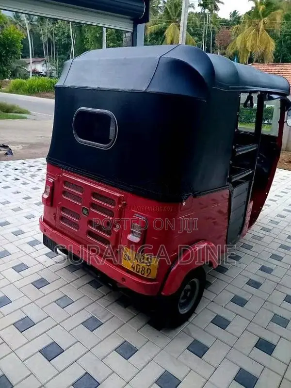 Bajaj 4 Stroke 2018 Three Wheel (Used)