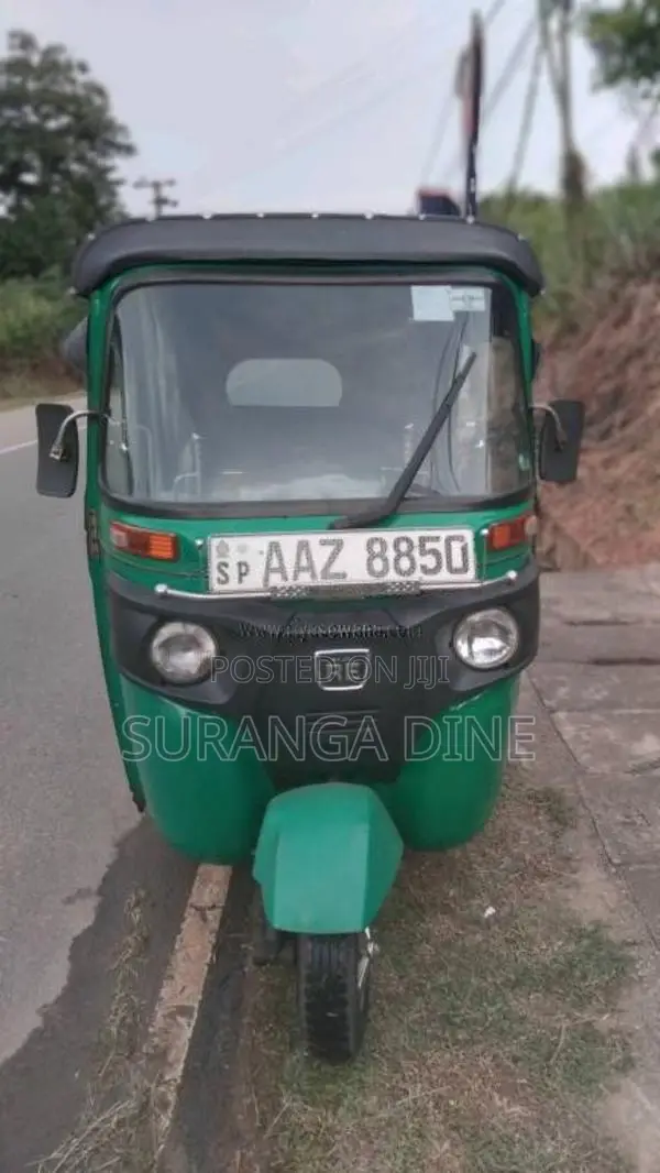 Bajaj 4 stroke 2015 Three Wheel (Used)