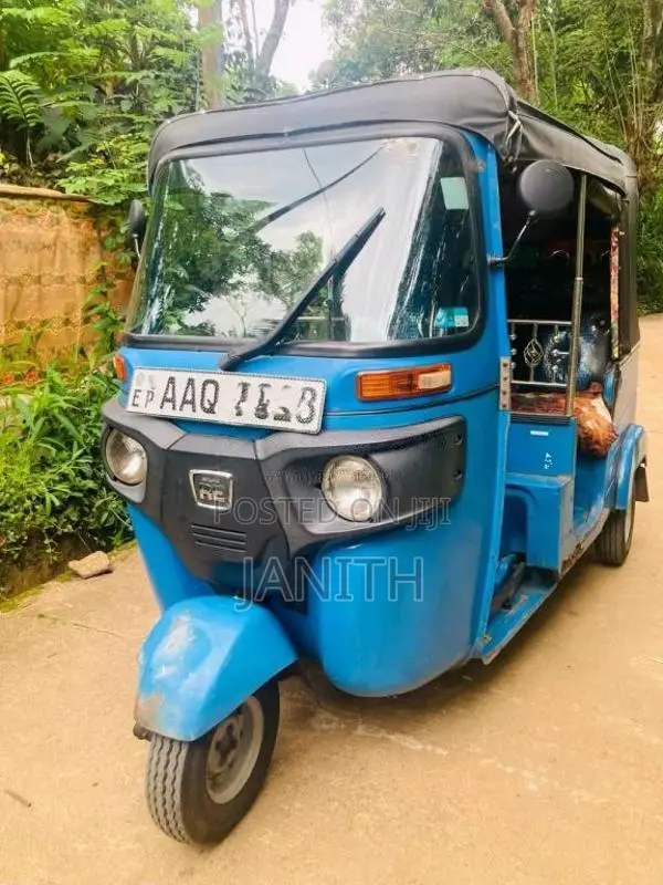 Bajaj 4 stroke 2014 Three Wheel (Used)
