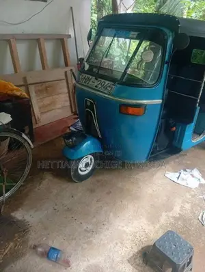 Bajaj RE 2003 Three Wheel (Used)