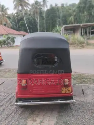 Bajaj 4 stroke 2011 Three Wheel (Used)