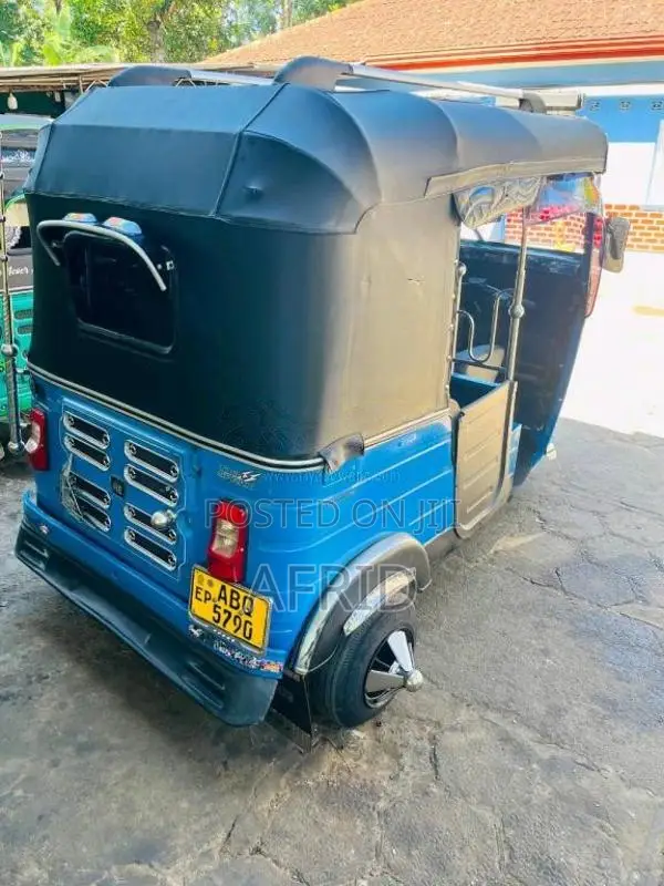 Bajaj Re 2017 Three Wheel (Used)