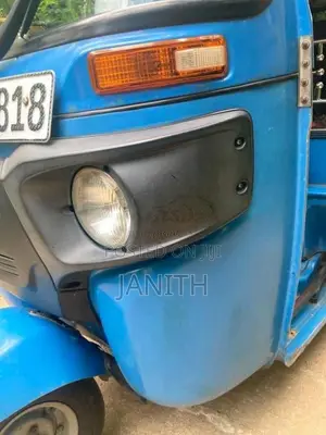 Bajaj 4 stroke 2014 Three Wheel (Used)