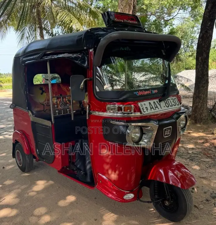 Bajaj RE 2015 Three Wheel (Used)